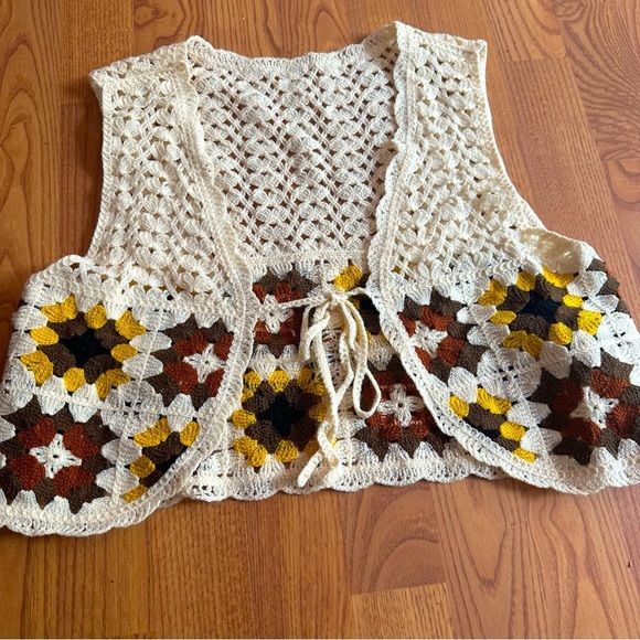 Sweater Vest - Picture 5 of 7